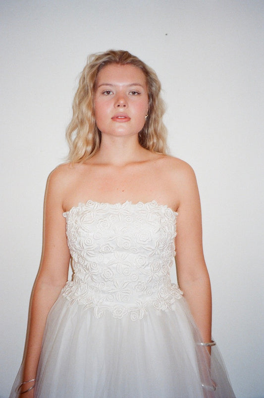 Vintage Y2K strapless tulle gown with guipure lace bodice