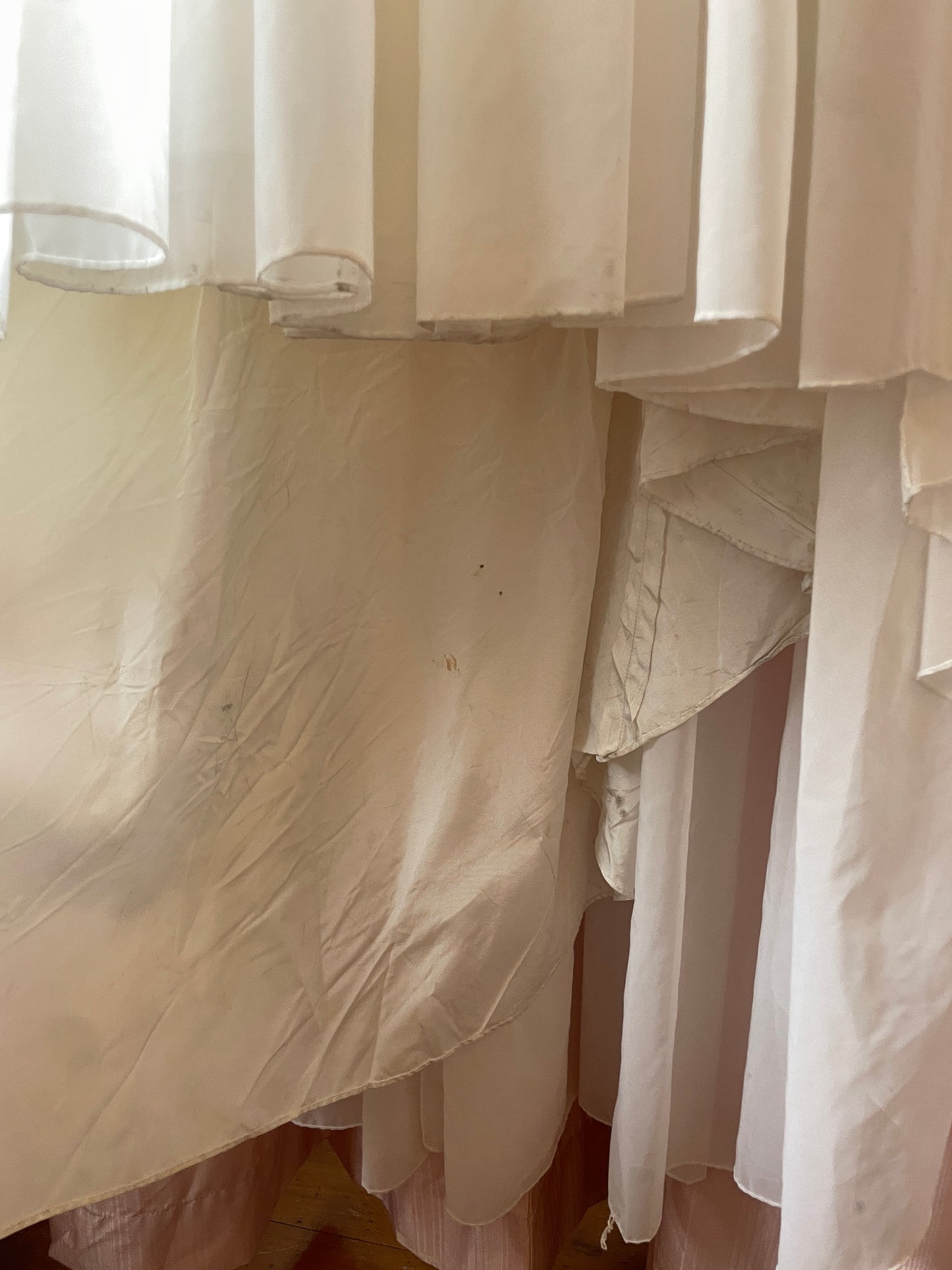 Vintage 50s boat neck cupcake wedding gown with bow