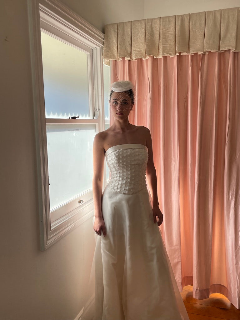 Vintage 70s white satin bridal hat with face netting
