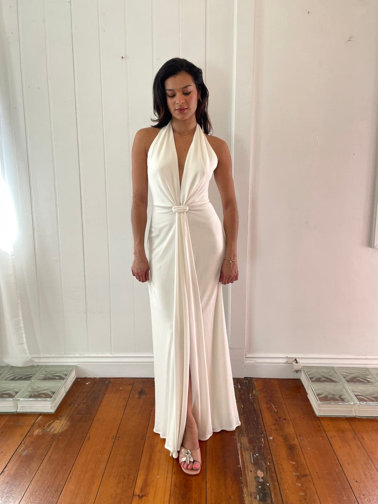 Vintage 90s white plunge neck backless evening gown