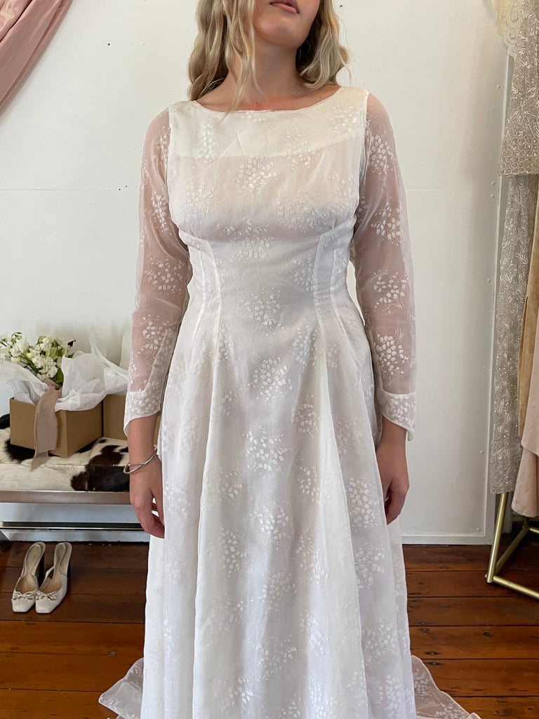 Vintage 50s Flocked Velvet Jacquard Wedding Gown with Bow Train