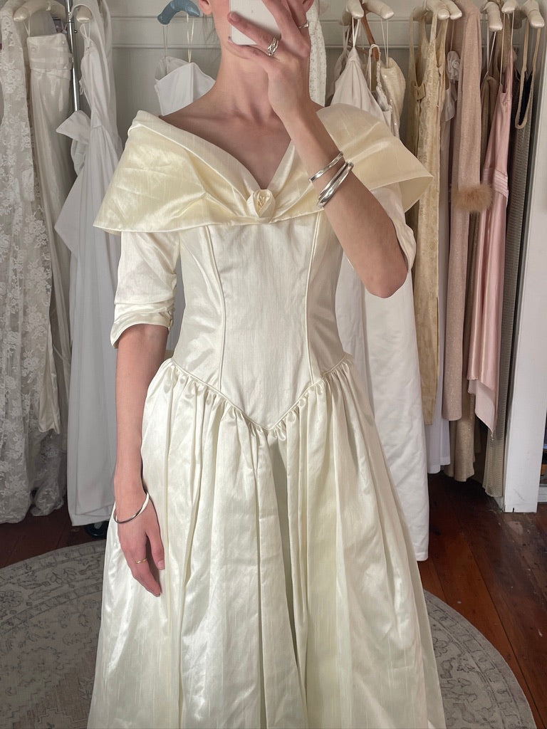 Vintage 90s basque waist cream off shoulder gown with bow
