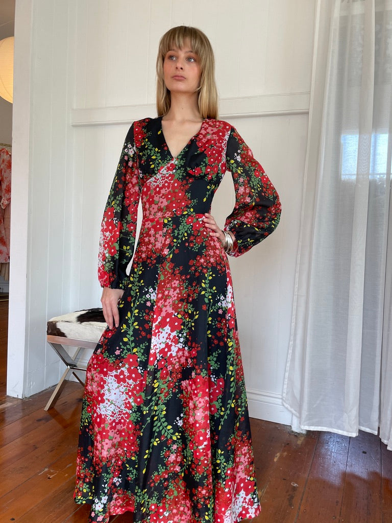 Vintage 70s floral long sleeve maxi dress