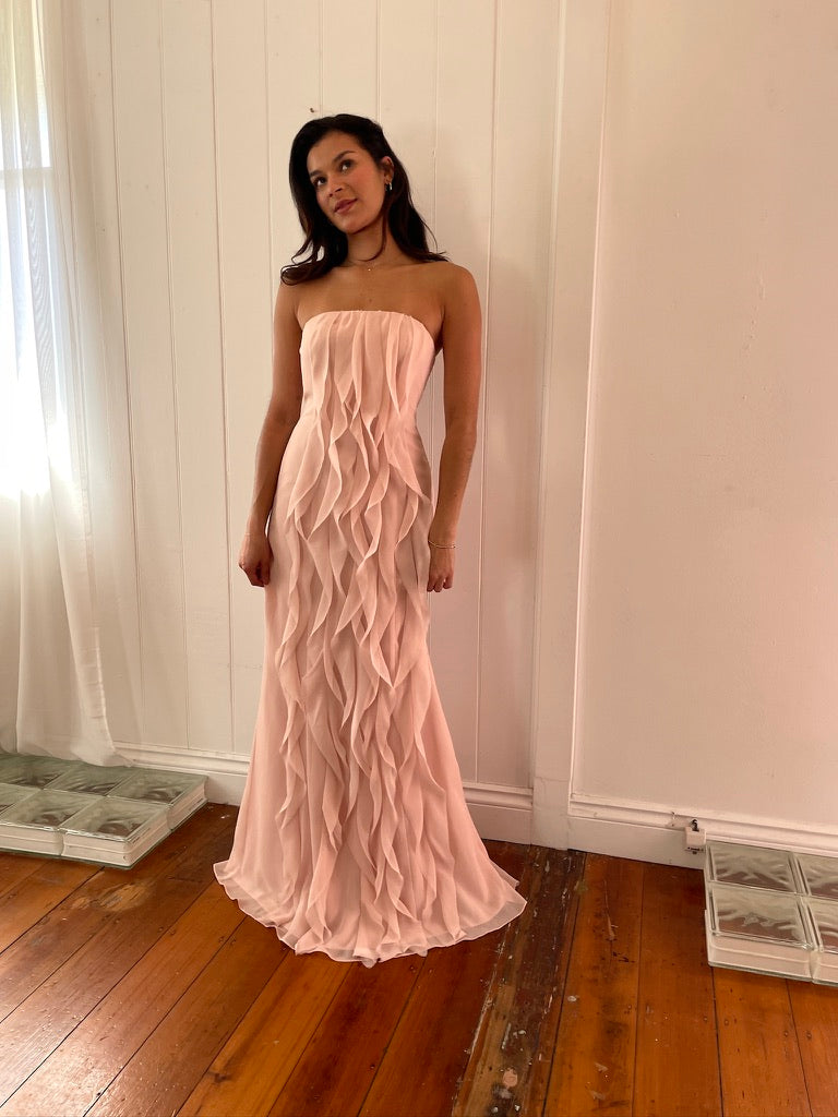 Vintage y2k Vera Wang baby pink cascading ruffle evening gown