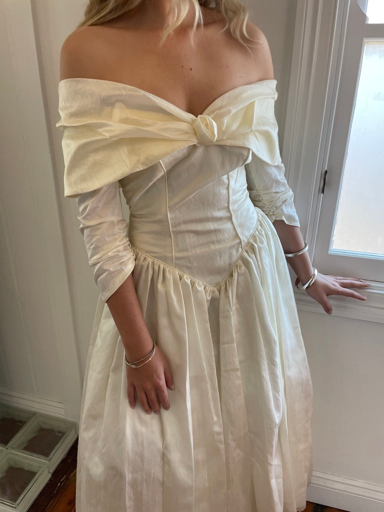 Vintage 90s basque waist cream off shoulder gown with bow