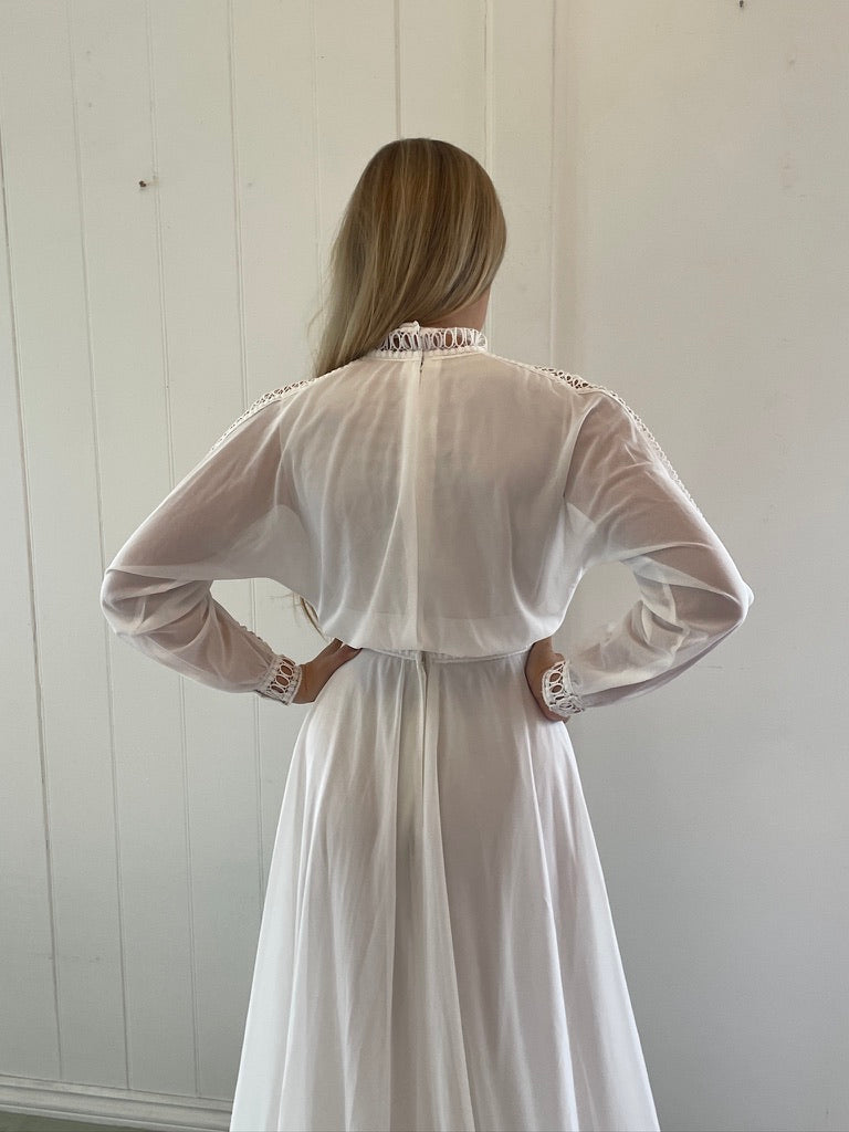 Vintage 70s high neck long sleeve chiffon wedding dress