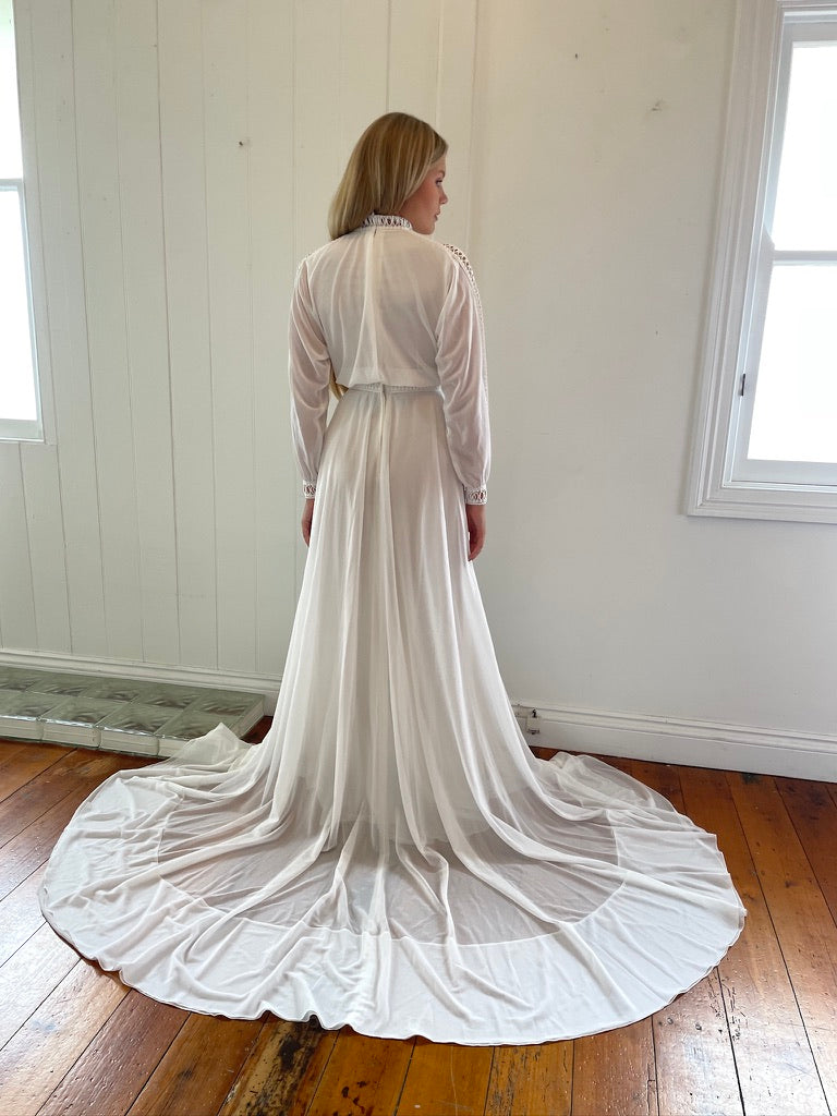 Vintage 70s high neck long sleeve chiffon wedding dress