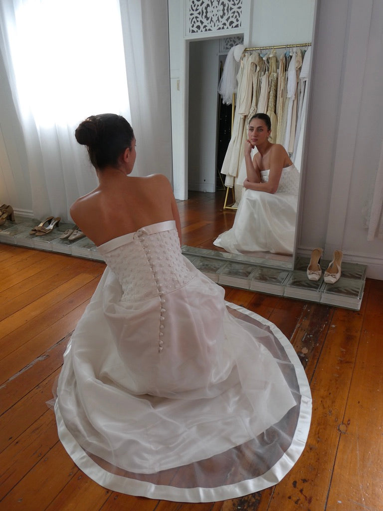 Vintage Y2K strapless a-line gown with floral detailing and satin ribbon trim