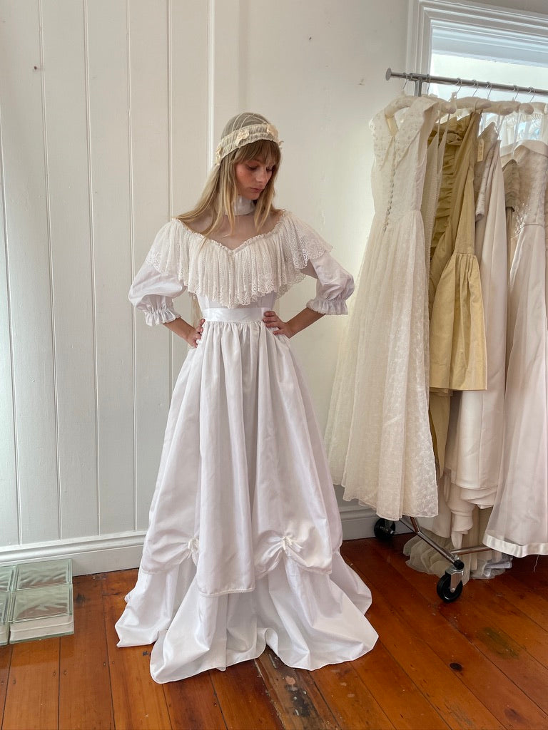 Vintage 70s taffeta puff sleeve tiered wedding dress