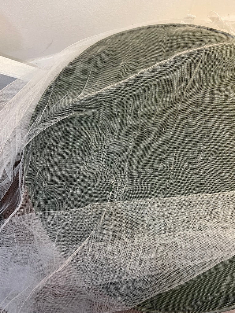 Vintage 70s Cathedral veil with lace trim