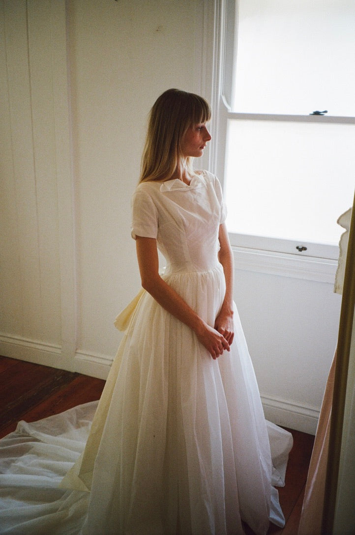 Vintage 50s boat neck cupcake wedding gown with bow