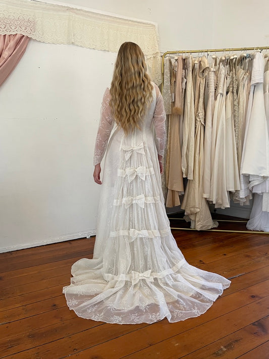 Vintage 50s Flocked Velvet Jacquard Wedding Gown with Bow Train