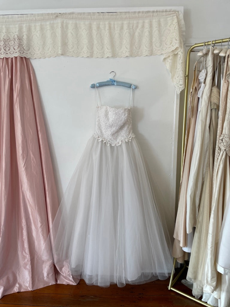 Vintage Y2K strapless tulle gown with guipure lace bodice