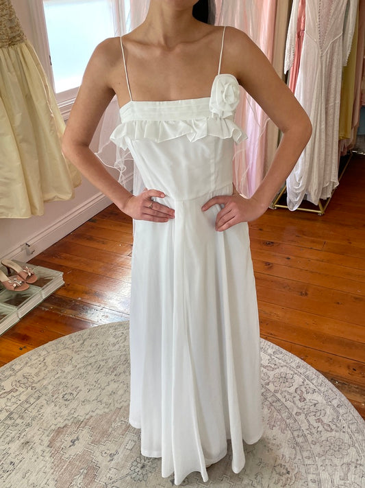 Vintage 70s Norma Tullo chiffon A line wedding dress with rosette