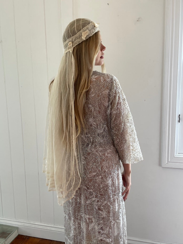Antique 20s Juliet Cap veil with satin flowers lace trim