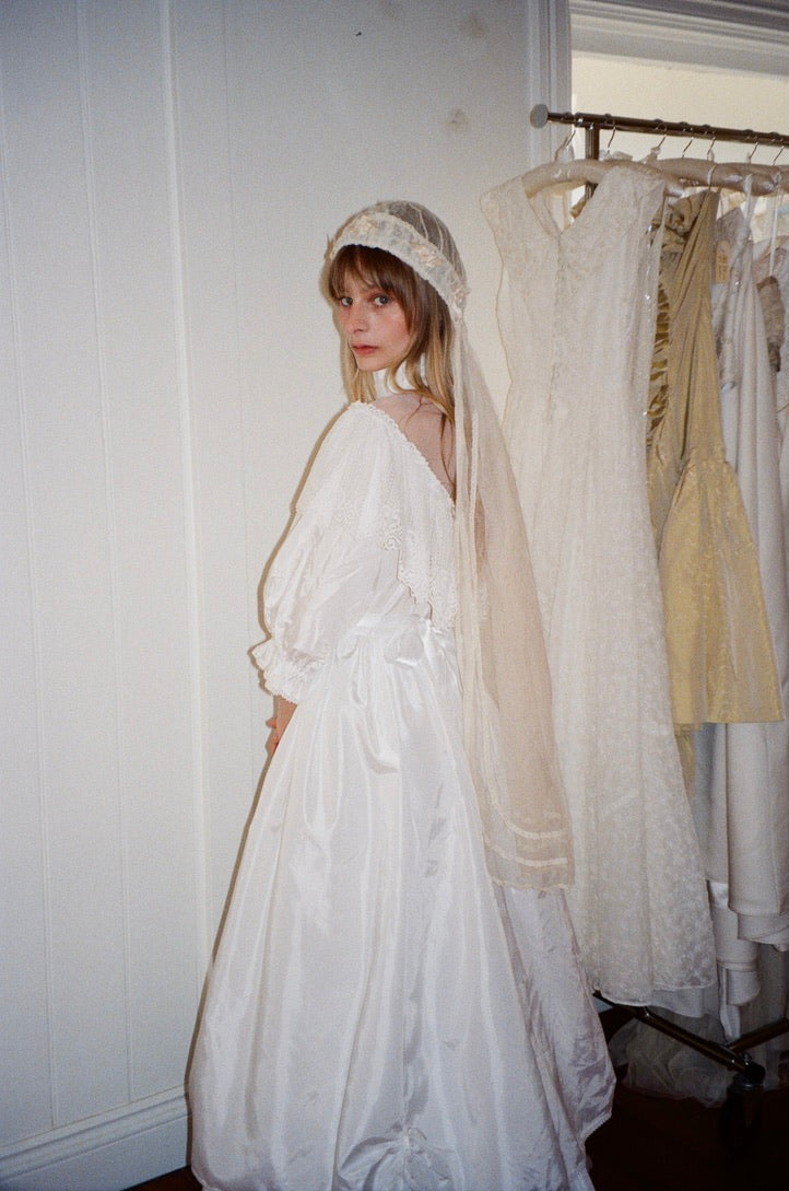 Vintage 70s taffeta puff sleeve tiered wedding dress