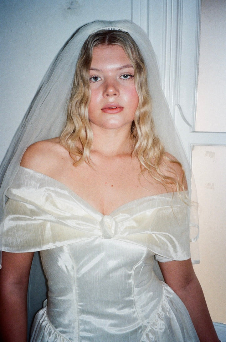 Vintage 90s basque waist cream off shoulder gown with bow