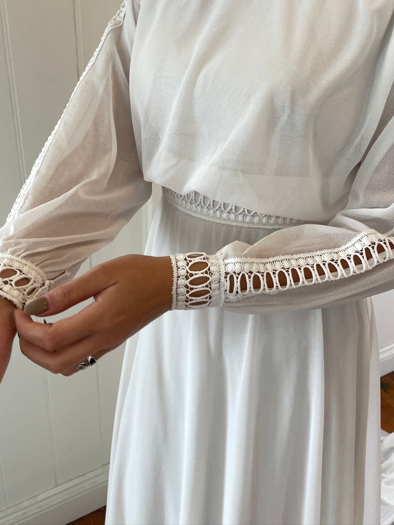 Vintage 70s high neck long sleeve chiffon wedding dress