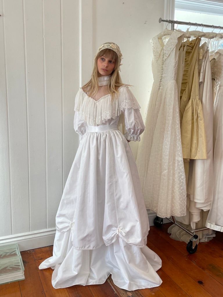 Vintage 70s taffeta puff sleeve tiered wedding dress