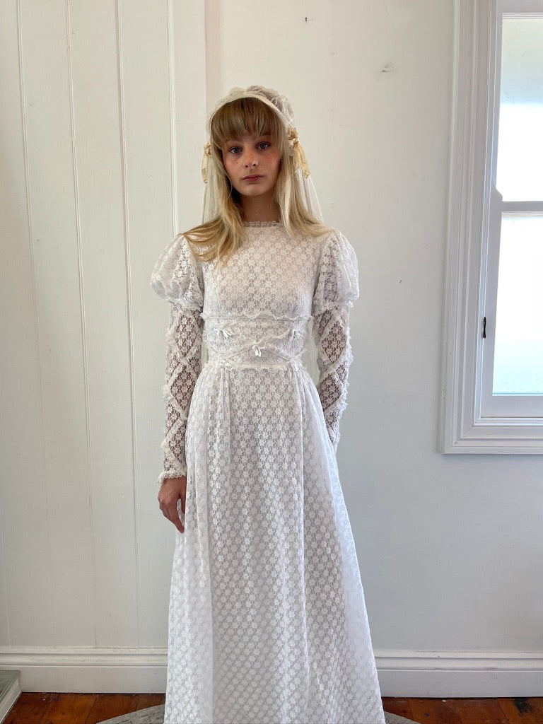 Vintage 70s lace high neck long sleeve wedding dress