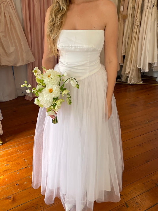 Vintage 90s Strapless tulle wedding dress
