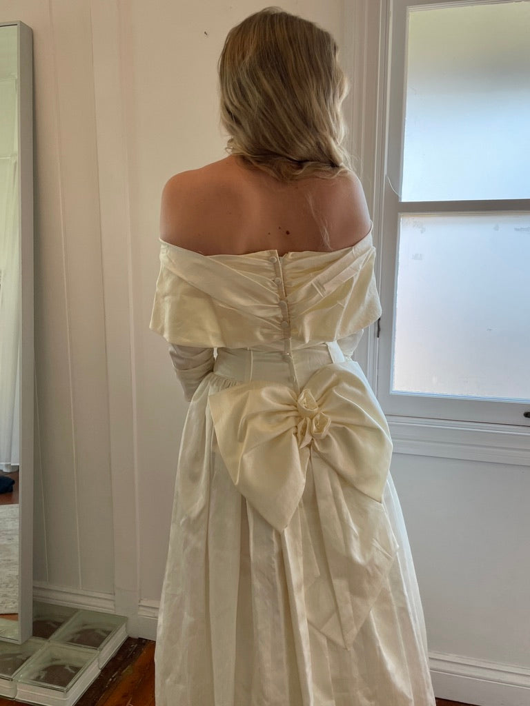 Vintage 90s basque waist cream off shoulder gown with bow