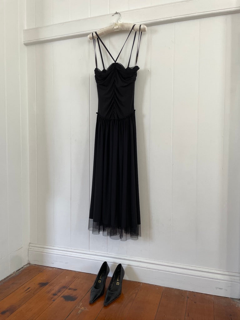 Vintage Y2K Vera Wang black drop waist midi dress